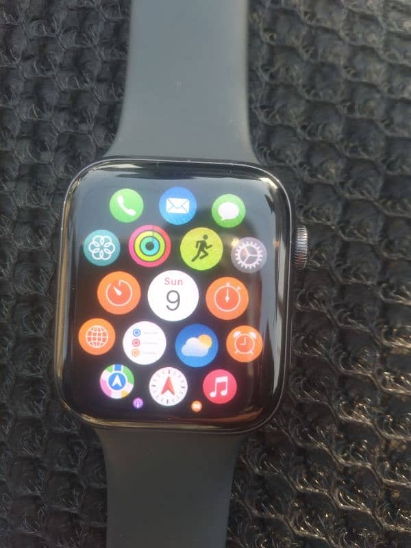 Apple watch SE 2nd Gen 6