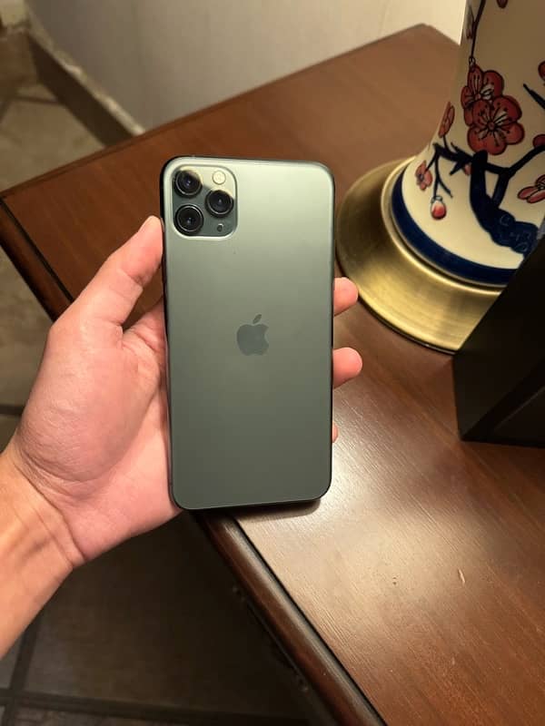 Iphone 11 pro max PTA approved 64 gb Midnight green 8