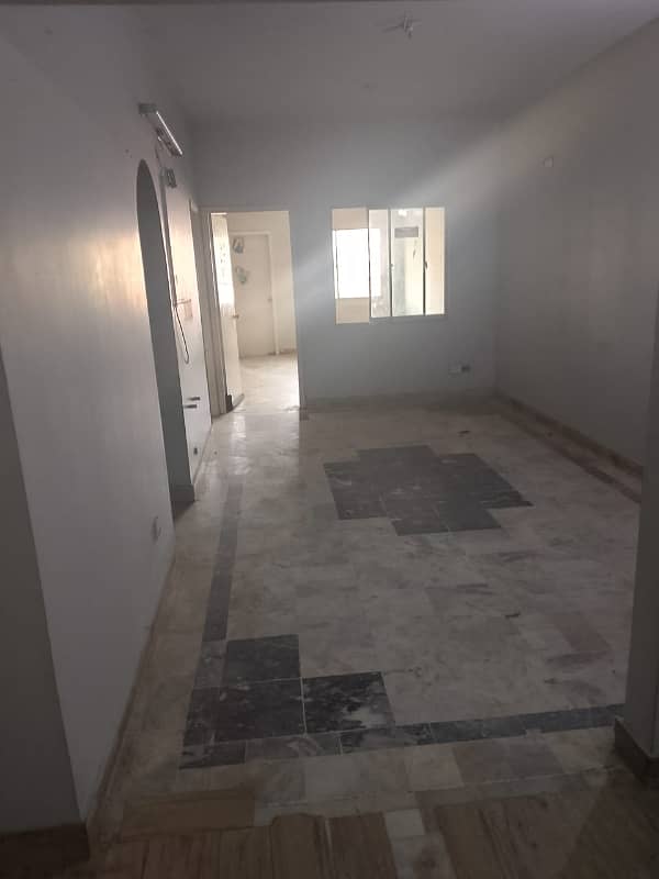 Gulshan Block-7 Flat 2nd floor Sale 4