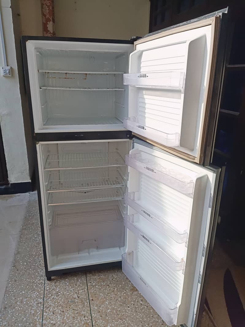 Dawlance Refrigerator for Sale 3