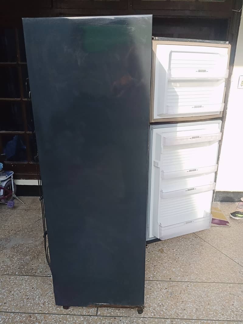 Dawlance Refrigerator for Sale 7