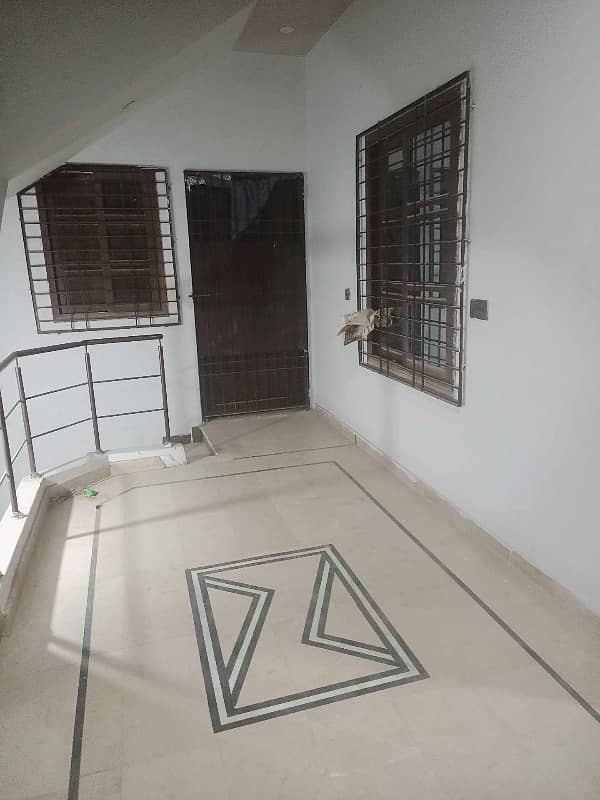 3 Bed Lounge Portion 1st Floor Sale University Road 2