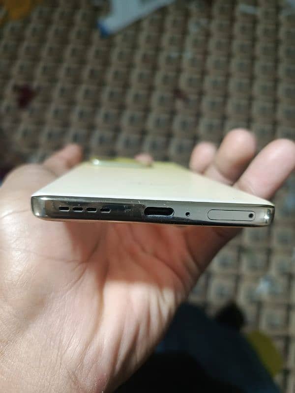 infinix zero 30 16(8+8)/256 8