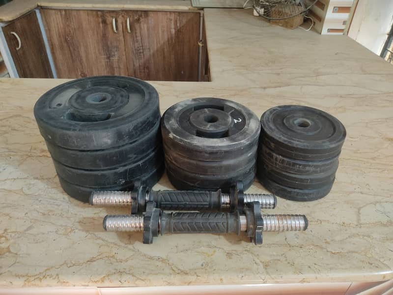 Gym accessories in good condition 1