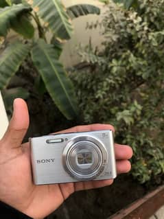 Sony DSC-W830 Digital Camera