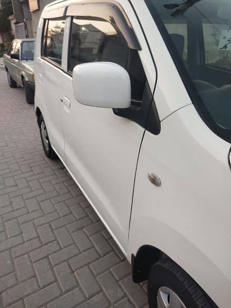 Suzuki Wagon R 2016 VXL 11