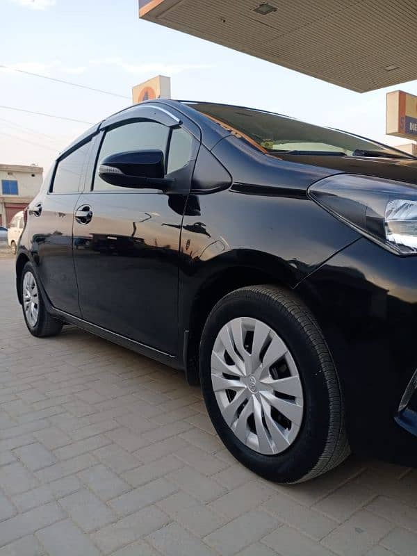 Toyota Vitz 2014 9