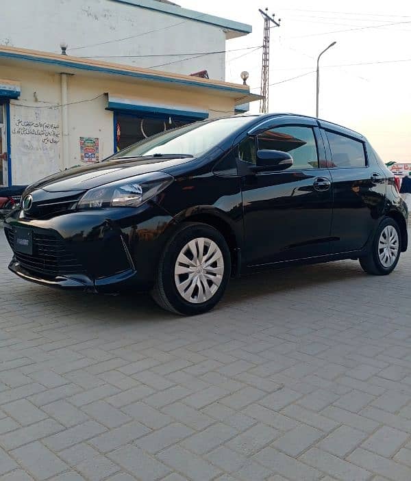 Toyota Vitz 2014 11