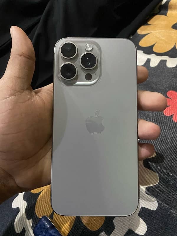 apple iPhone 15pro max 256Gb 0