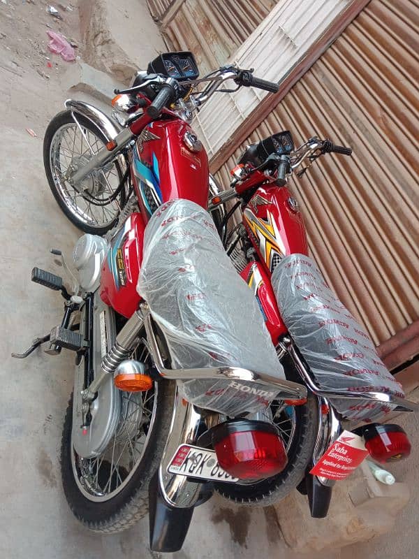 Honda 125 2024.24. 5 mahiny ki ha 1800 Chali ha . 10