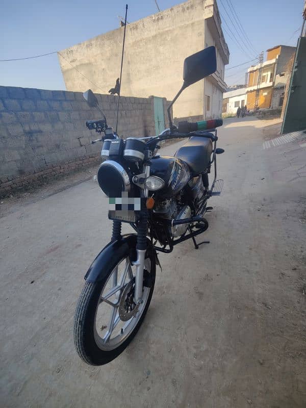 Suzuki Bike 150SE Black Color for sale 2