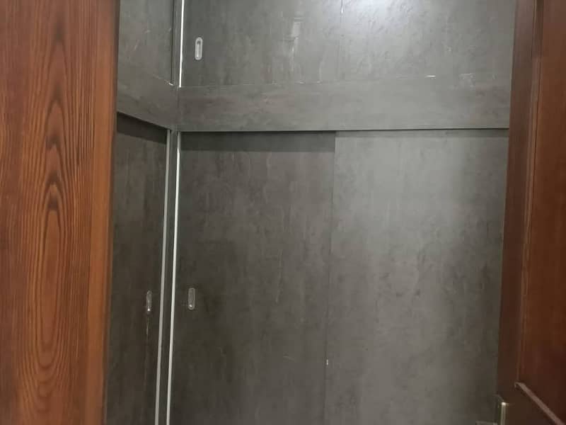 1 Kanal Upper portion Available for Rent in Valencia Town 5