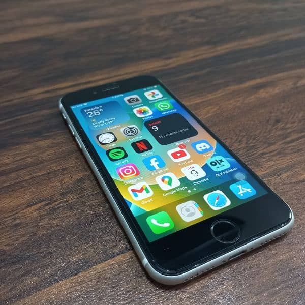 Iphone SE (2020) (Non-PTA) 0