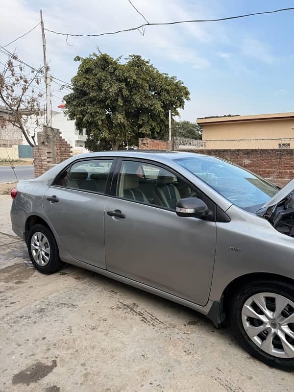 Toyota Corolla GLI 2013 4