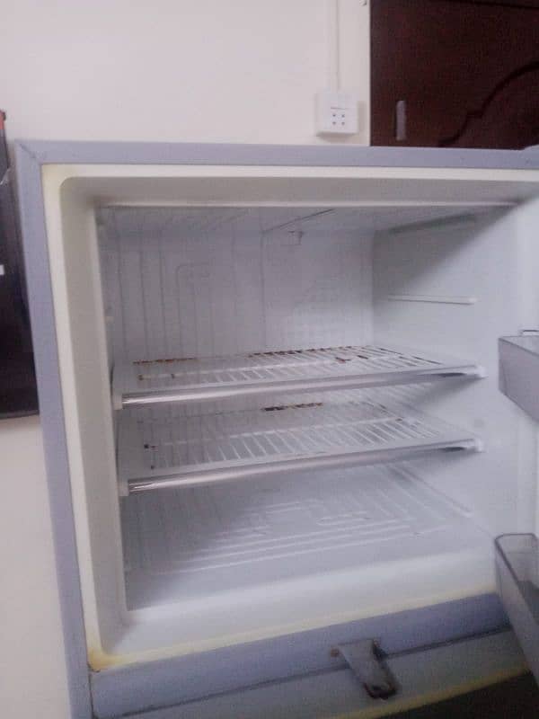 2 Door Dawlance refrigerator for Sale 1