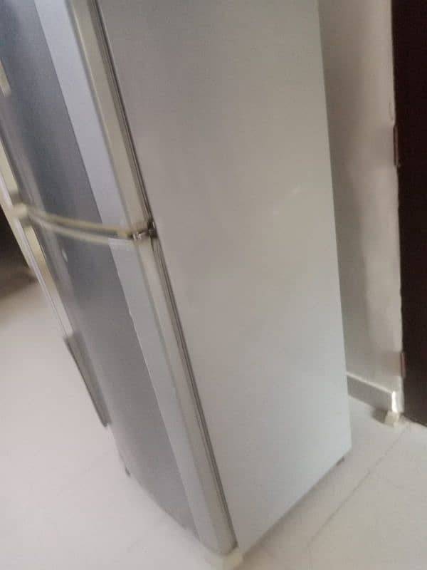 2 Door Dawlance refrigerator for Sale 4