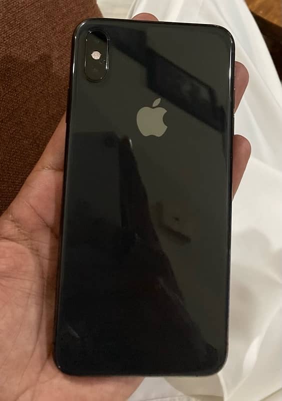 iPhone Xs Max 0