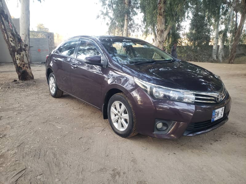 Toyota Corolla Altis 2014 4