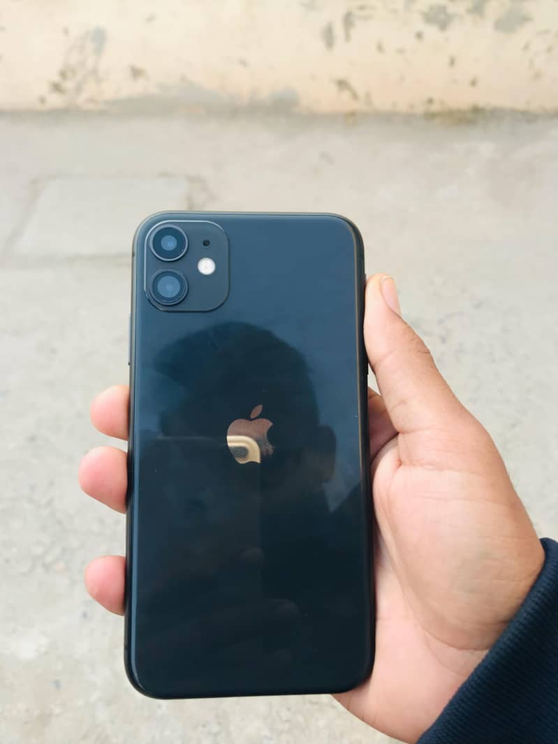 Apple iPhone 11 0