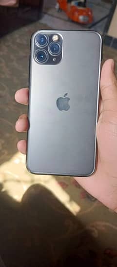 I ma selling my iPhone 11 pro 64gb