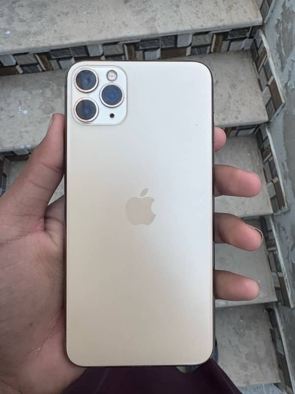 iPhone 11 Pro Max 0