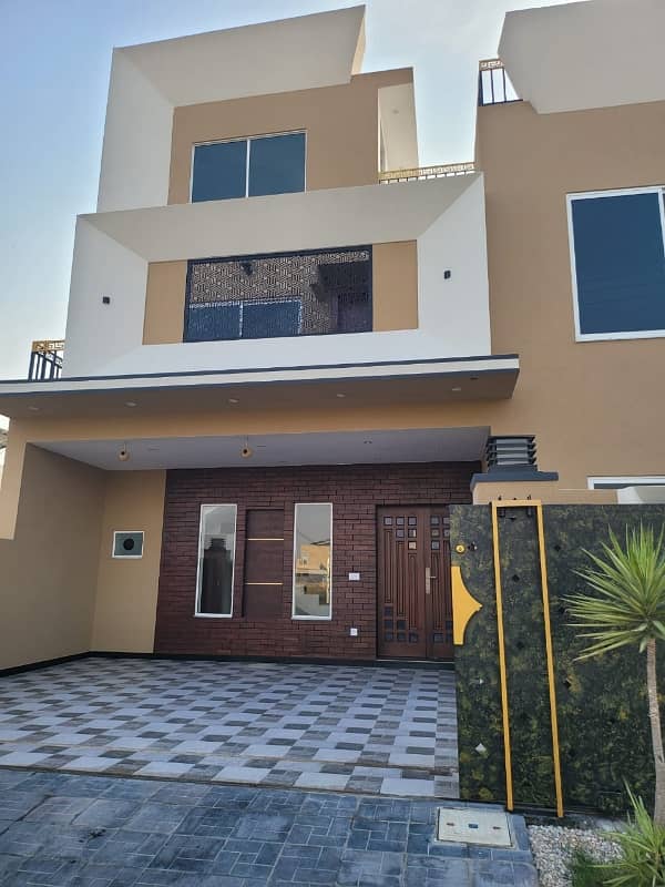 Brand New Double Storey House 60 Feet Road 1