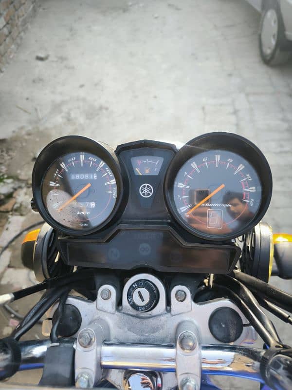 Urgent Sale Yamaha YBR 125G 2020 Model 6