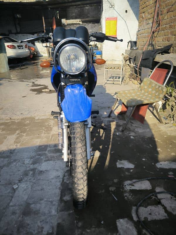 Urgent Sale Yamaha YBR 125G 2020 Model 8