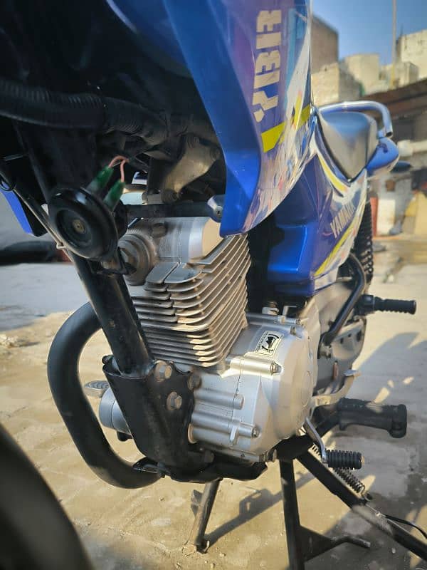 Urgent Sale Yamaha YBR 125G 2020 Model 9