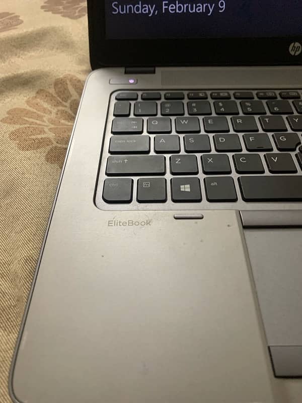 HP Elitebook CORE i-5 4