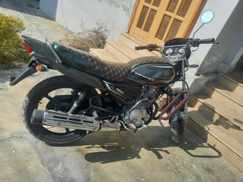 YB125Z-DX in immaculate condition 6