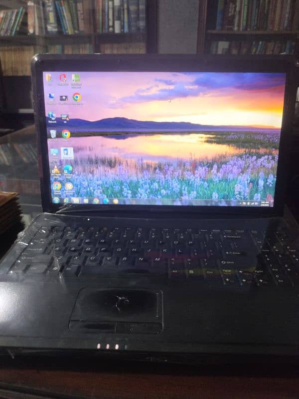 Laptop Lenovo 4/250 lush Condition 1