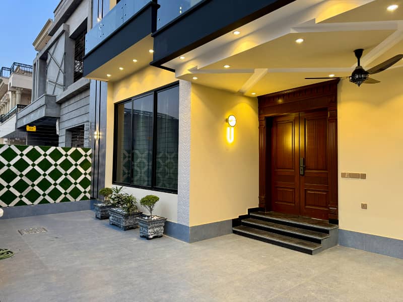 10 Marla Ultra Modern House for Sale in Citi Housing Gujranwala 6