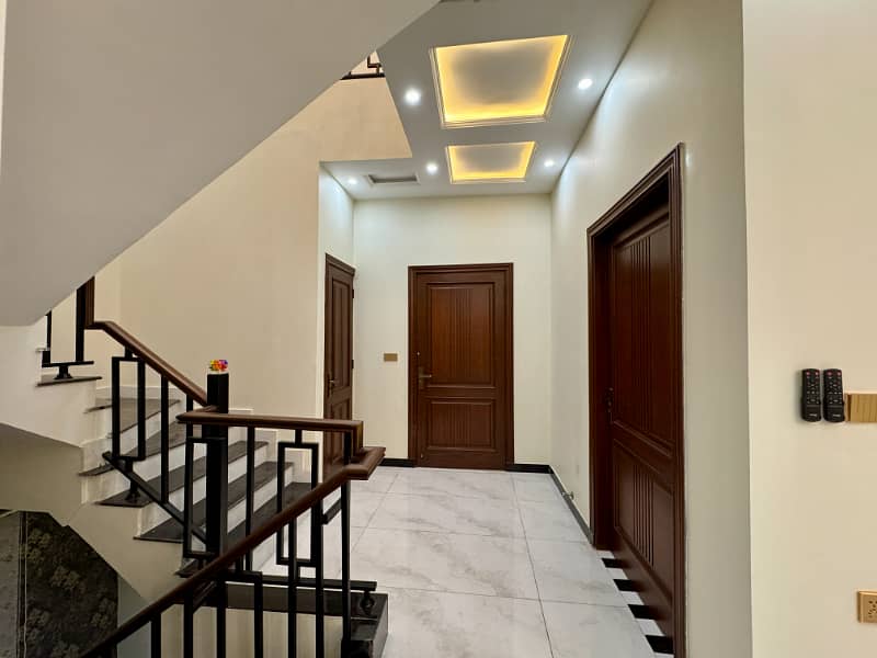 10 Marla Ultra Modern House for Sale in Citi Housing Gujranwala 20