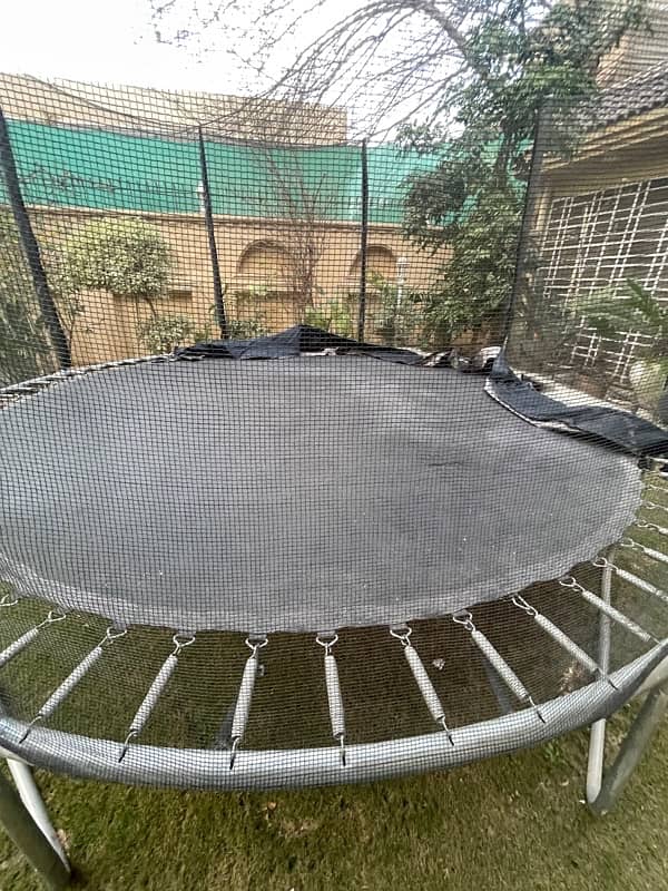 LIVEUP Trampoline 7