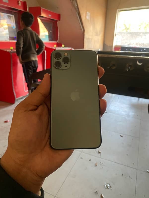 iphone 11 pro max water pack 0