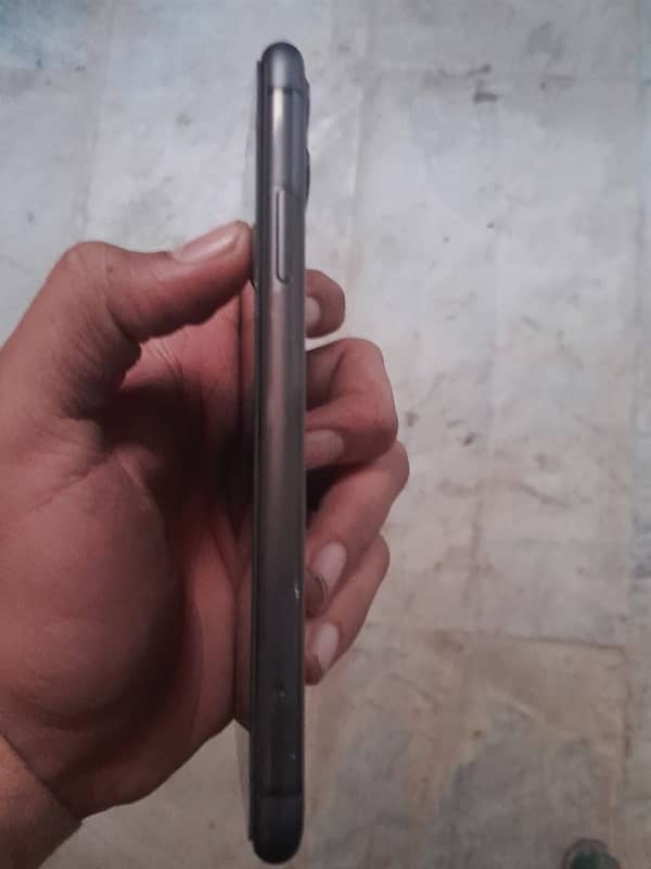 iPhone 11 new condition 2