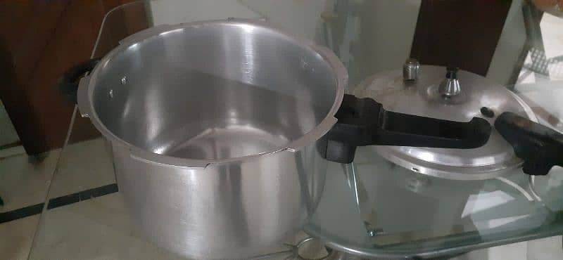 Pressure Cooker 9 liter 1