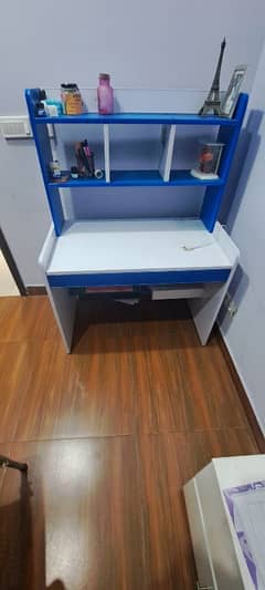 study table for children