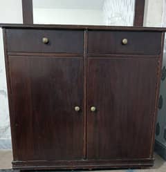 full wood dressing table in 10/10 condition