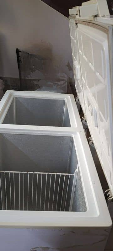 double door freezer 4