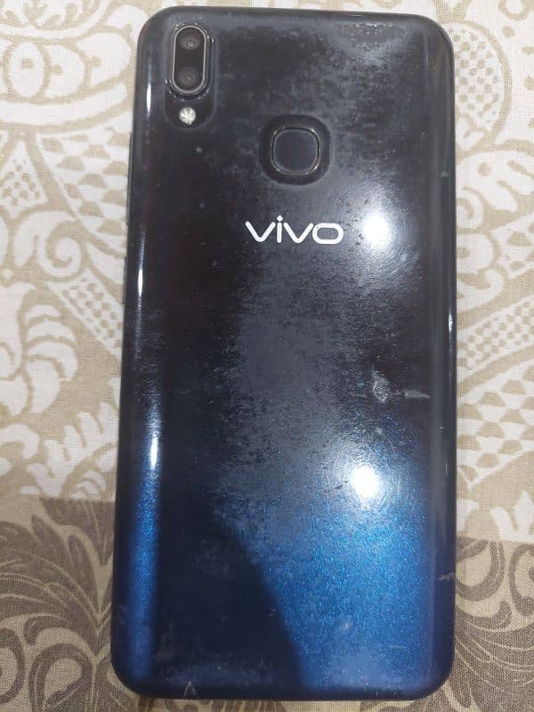 Vivo 1811 model 6