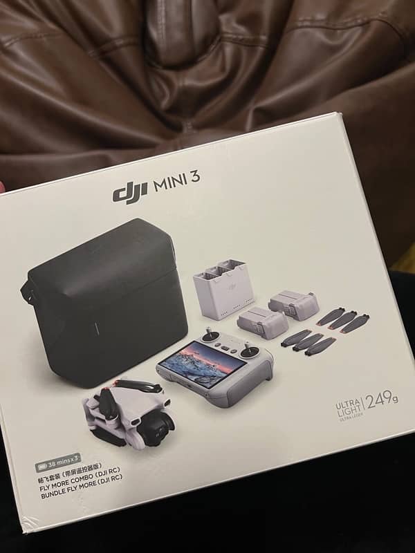 Dji Mini 3 (0 Flight) Just Box opend Screen controller, 3 batteries 4