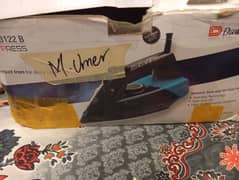 Dawlance 3122-B Steam Iron