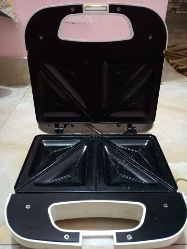 sandwich maker is new home appliances 0