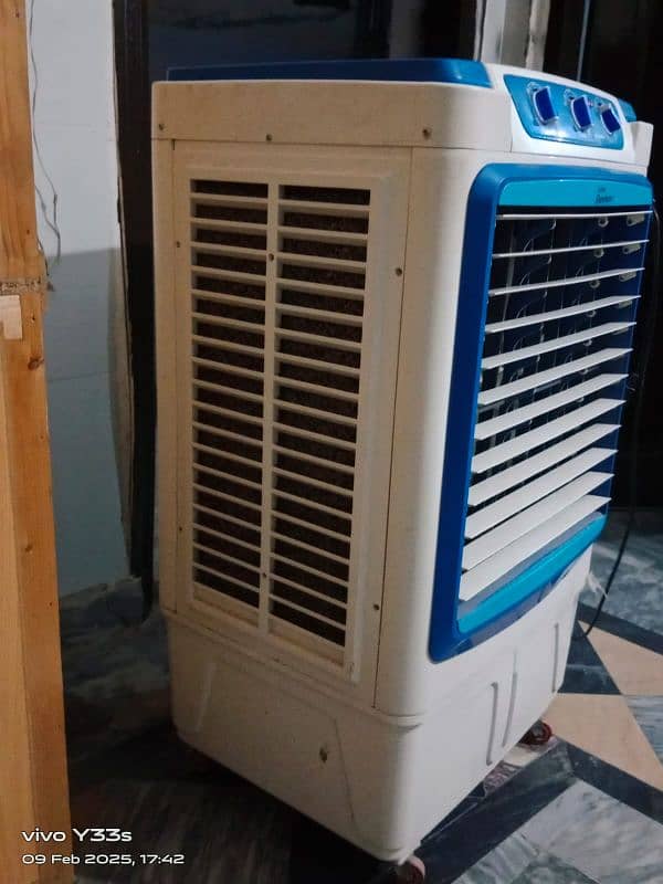 Room cooler for sale only 2 months use 6