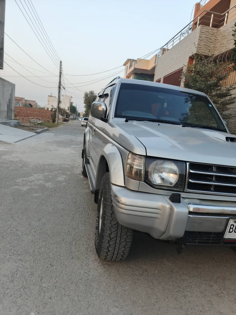 Mitsubishi Pajero 1997 8