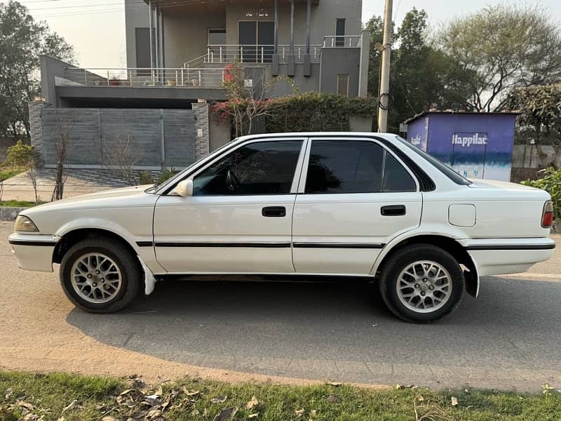 Toyota Corolla DX 5