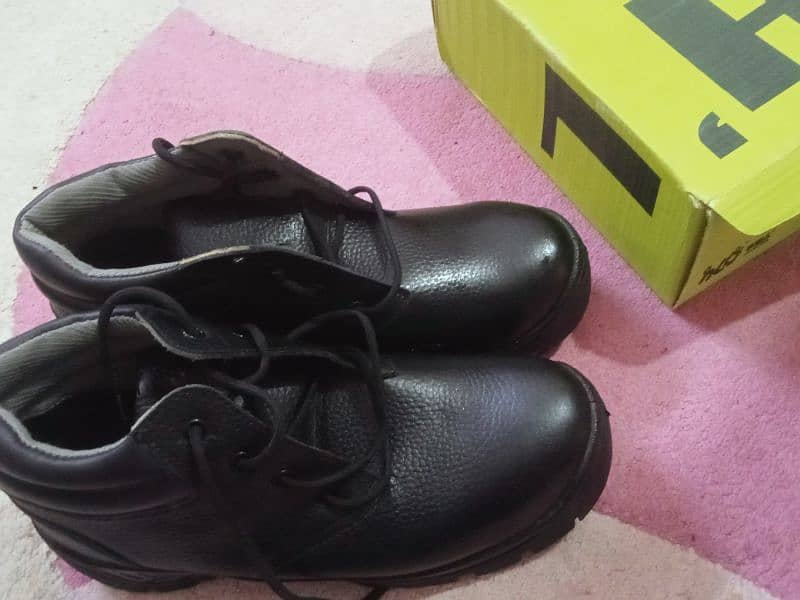 New Safety shoes 0