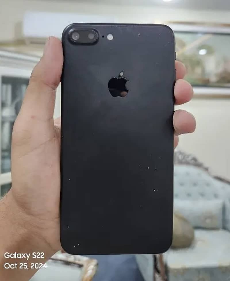 Apple iPhone 7 Plus 2